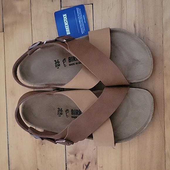 Birkenstock Shoes - Birkenstock Women's Guam sandals in size 36.